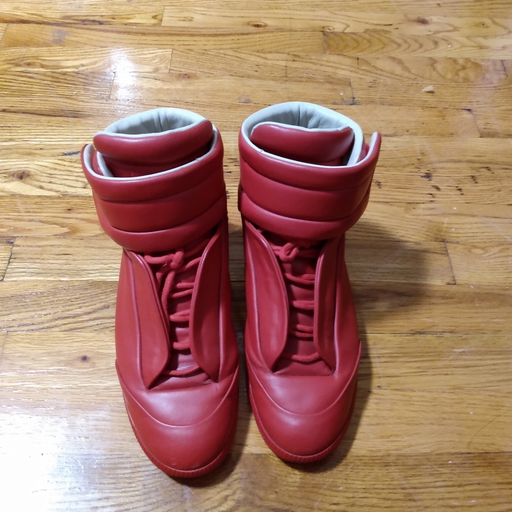 Shoes - Picture 3 of 3